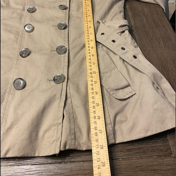 Kenneth Cole Womens Jacket Size Medium Beige Lined Zip Button. - Picture 6 of 9